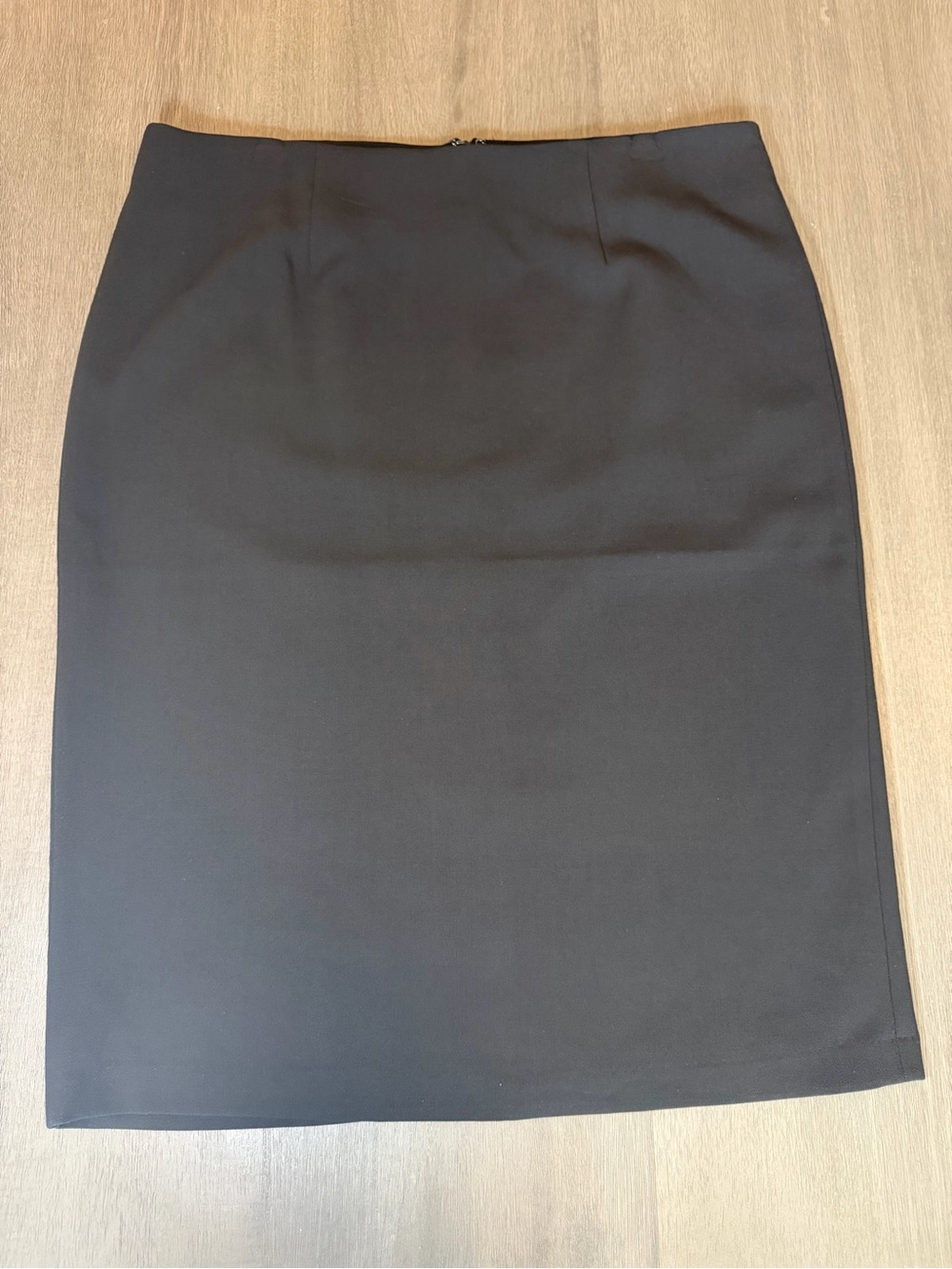 Carmen Marc Valvo Black Pencil Skirt Size 12 NWT